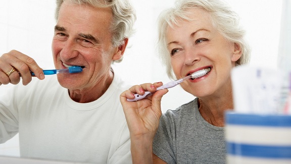 Read more about the article Periodontite: como prevenir a doença bucal mais comum do mundo?