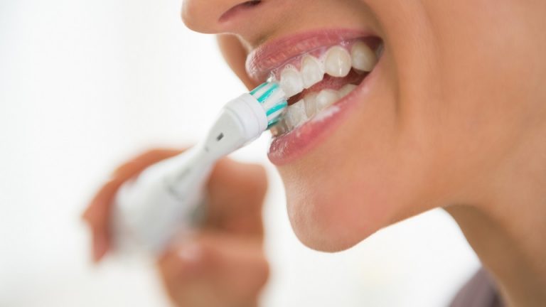 Read more about the article Biocorrosão: como hábitos e estilo de vida impactam a saúde bucal