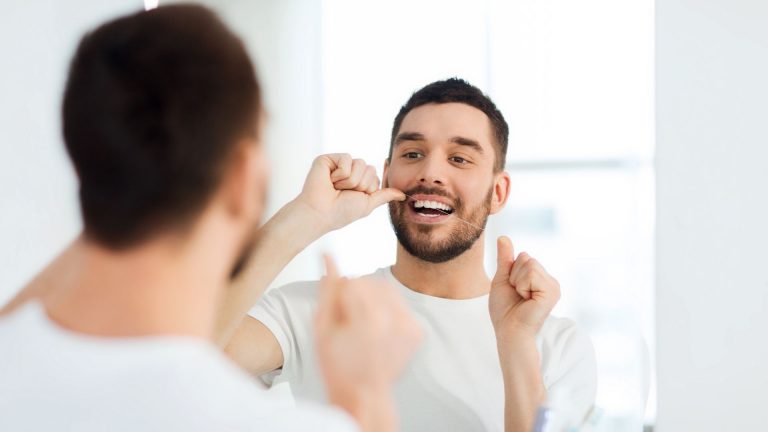 Read more about the article Fio dental: como usá-lo corretamente?