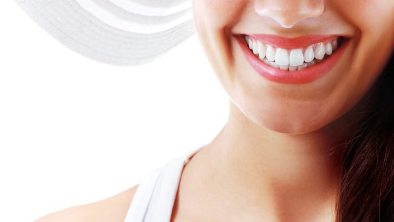 Read more about the article 8 dicas para conquistar o sorriso dos sonhos